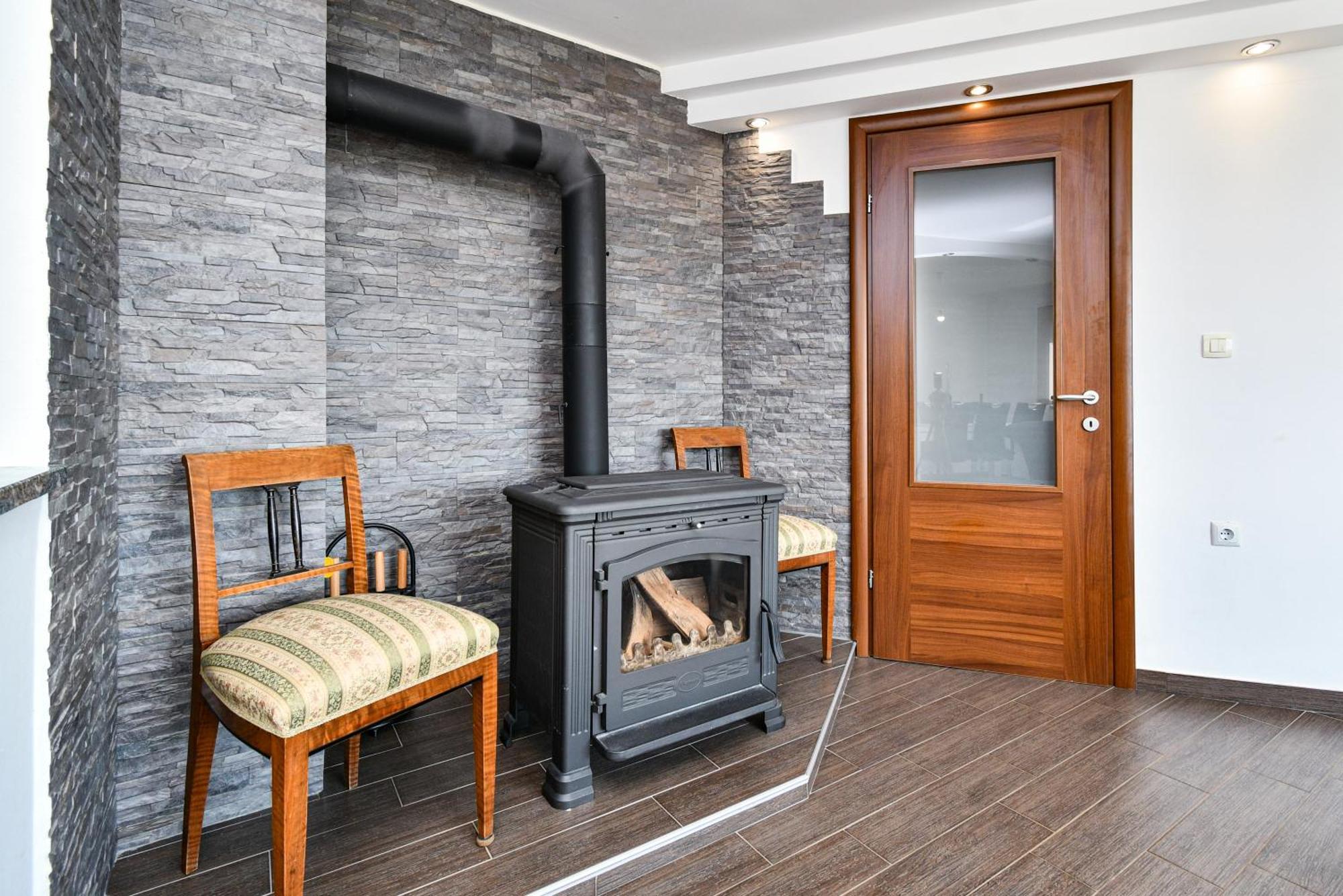 Apartman Lavanda Sa Bazenom I Okucnicom 4* Hreljin Exterior photo
